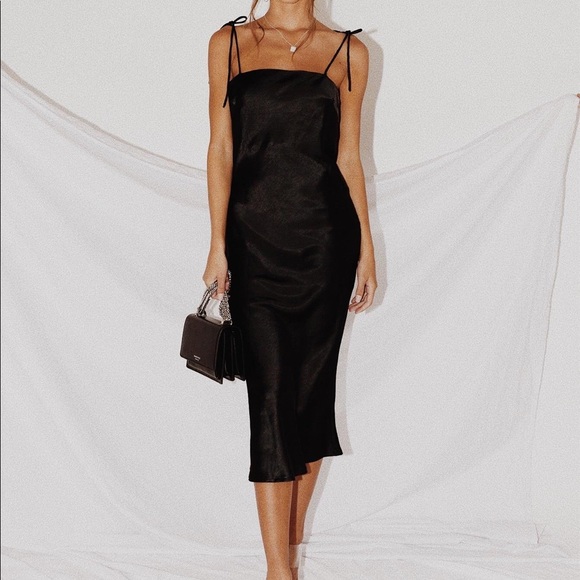 Princess Polly Dresses & Skirts - princess polly satin dress